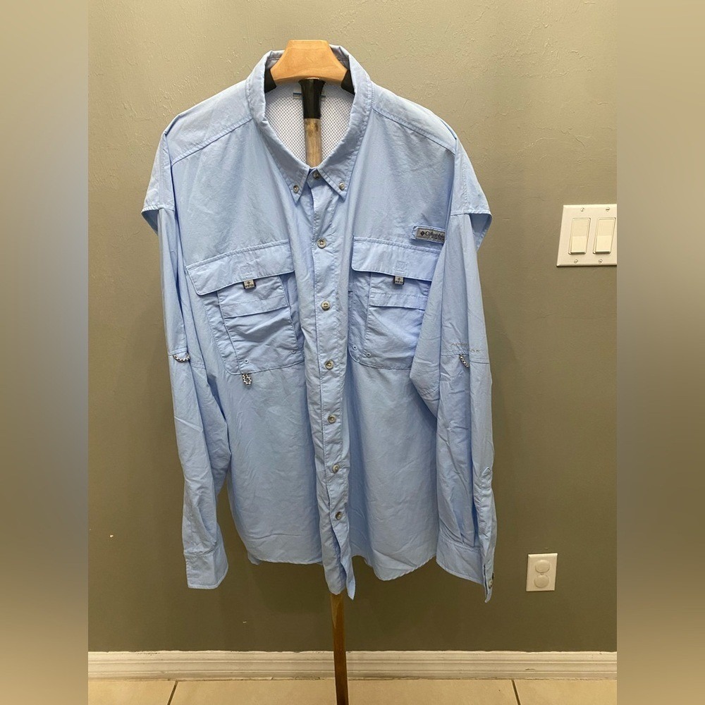 Columbia Men's Sky Blue Casual Button-Down Shirt